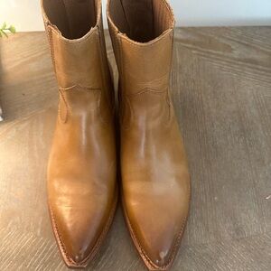 Brand new frye boots size 9.5